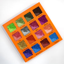 Load image into Gallery viewer, Masquerade Eyeshadow Palette