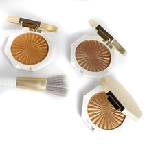 Load image into Gallery viewer, Sun Kissed Illuminating Highlighter Bundle